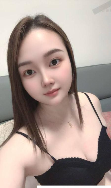 江阴大胸妹子