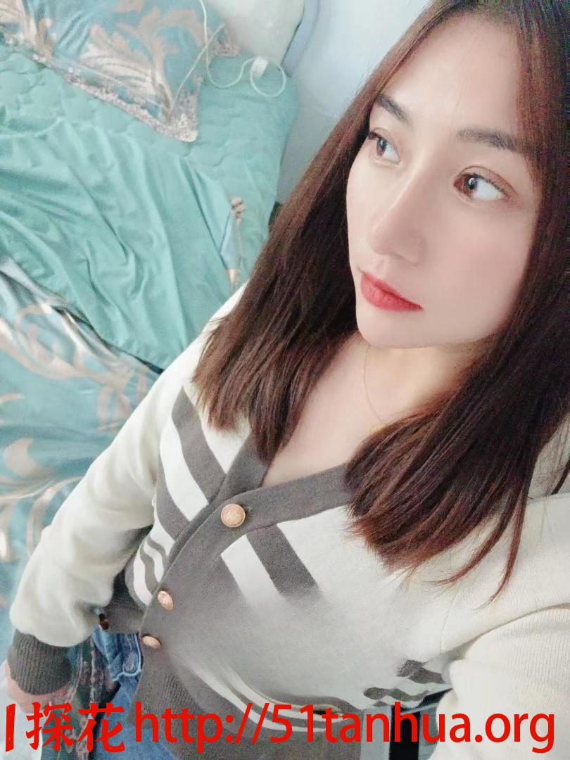  万象年轻小姐姐